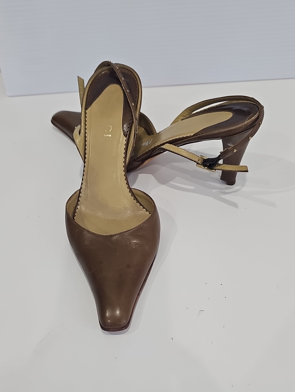 GUCCI Brown Leather Heel Size 6  Slingback Pumps pointed